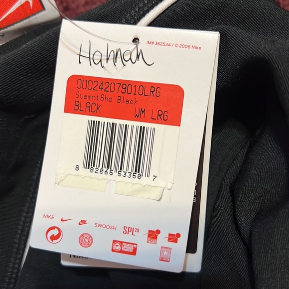 Womens Nike athletic shorts size Large (12-14) NWT great for volleyball/ B-Ball! - Picture 4 of 4